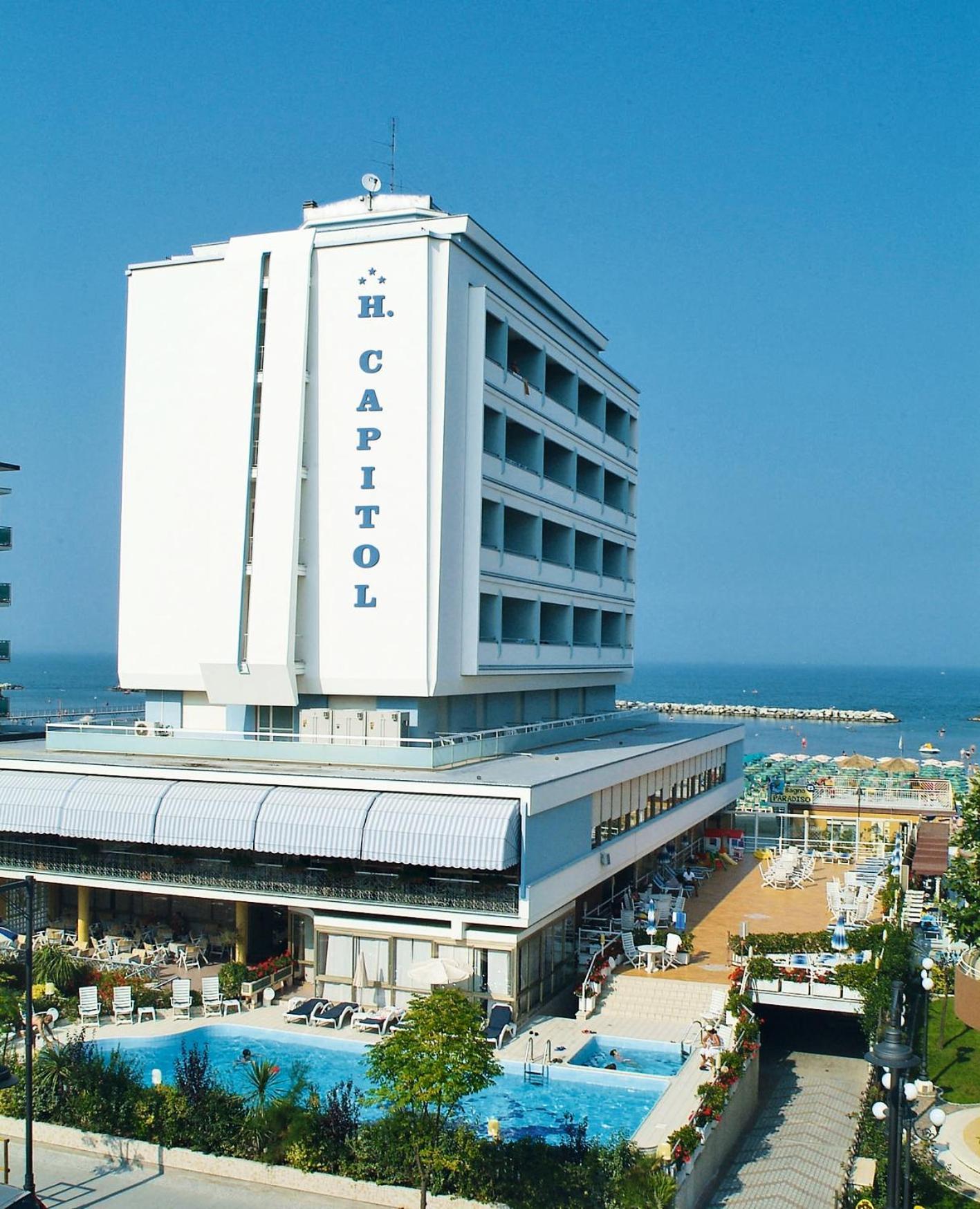 Hotel Capitol 가테오 아 마레 객실 사진