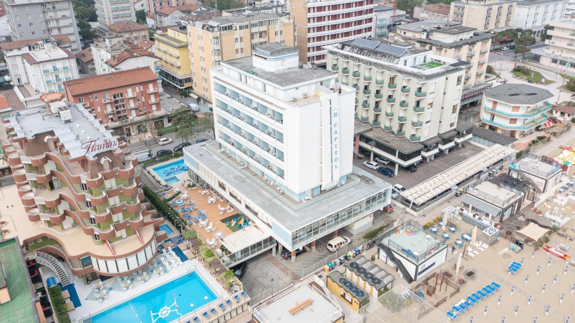 Hotel Capitol 가테오 아 마레 외부 사진